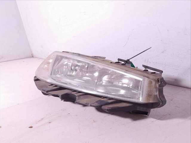 Foto 3ª: Faro Derecho Renault Megane 1.9 DCI DIESEL BERLINA 120CV 88KW II BERLINA 5P [F9Q B8] (2004)