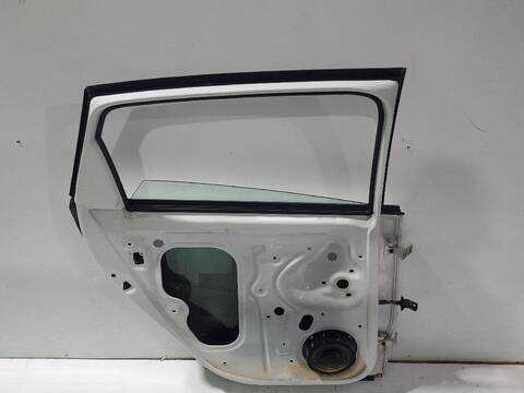 Foto 2ª: Puerta Trasera Izquierda Volkswagen Polo ADVANCE BLUEMOTION 90CV [CUSB] (2014)