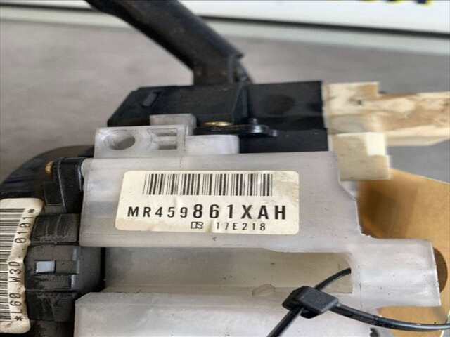 Foto 2ª: Mando Multifuncion Mitsubishi Montero 2.5 TDI115CV 0CV [4D56] (2004)