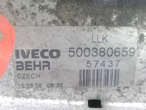 Foto 3ª: Radiador Motor Iveco Eurocargo 100E18 E5 130CV 177KW [F4AE3481B] (2008)