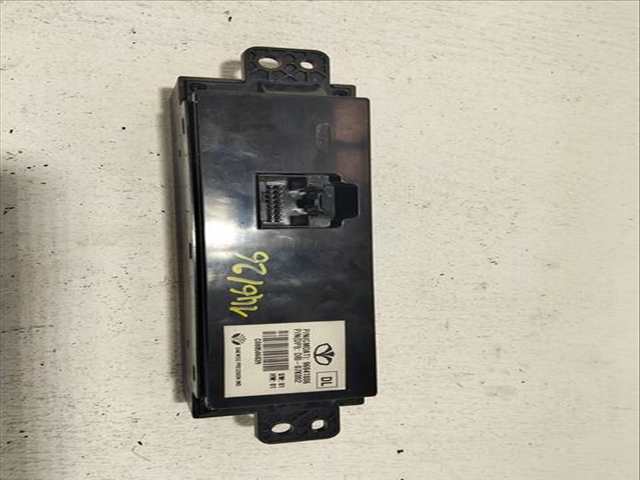 Foto 2ª: Pantalla Multifuncion Chevrolet Captiva 2.0 VCDI LT 150CV [Z20S1] (2006)