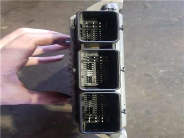 Foto 3ª: Centralita Motor ECU Peugeot 307 2.0 X-LINE [2.0 LTR. - 100 KW 16V HDI FAP CAT (RHR - DW10BTED4)] [RHR (DW10BTED4)]