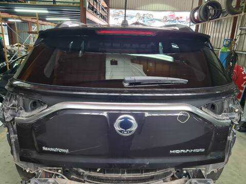 Portón Ssangyong Korando URBAN 4X2 149CV 110KW
