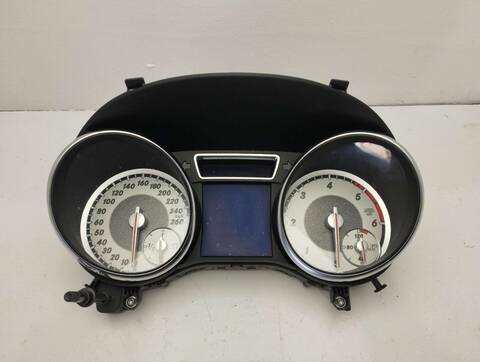 Cuadro de Instrumentos Mercedes Clase C 160 CLA 200 CDI 117.301) 136CV 100KW