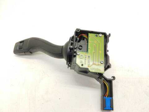 Foto 3ª: Mando Multifuncion Audi A3 2.0 TDI 140CV 103KW [BKD] (2007)