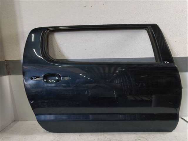 Foto 2ª: Puerta Trasera Derecha Toyota Hilux 171 CV 126KW [1KD-FTV] (2015)