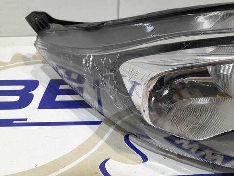 Foto 2ª: Faro Derecho Ford Fiesta 125CV (2012)
