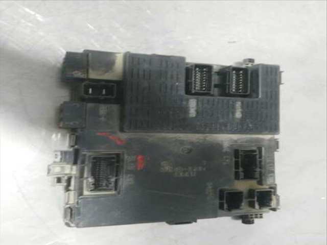 Foto 1ª: Caja Reles Fusibles Citroen Xsara 2.0 HDI 66KW PREMIER BERLINA 90CV [RHYDW10TD] (2002)