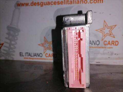 Foto 3ª: Centralita Airbag Volvo S40 1.9 D BERLINA 95CV 70KW [D4192T2] (2000)