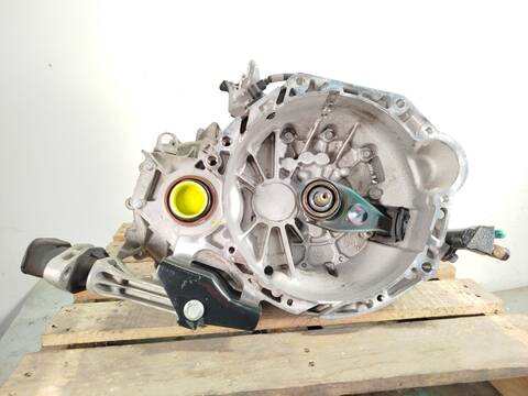 Foto 1ª: Caja Cambios Hyundai i30 1.4 101CV 74KW [G4LC] (2016)