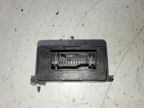 Foto 2ª: Centralita Faros Xenon Volkswagen Golf ADVANCE 2.0 TDI 140CV (2003)