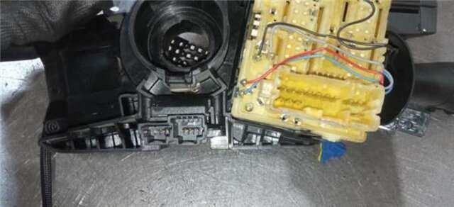 Mando Multifuncion Renault Clio 0.9 BUSINESS [0.9 LTR. - 66 KW TCE ENERGY BIVALENT. GASOLINA - GPL]