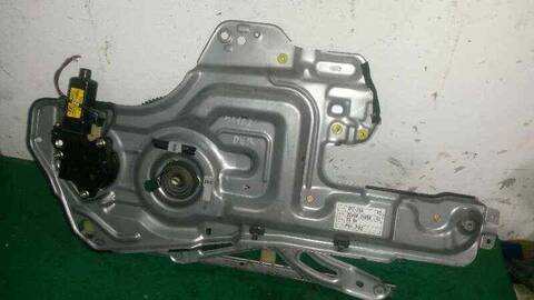 Foto 1ª: Elevalunas Eléctrico Delantero Derecho Hyundai Trajet 2.0 16V CAT 136CV 100KW [G4JP] (2002)