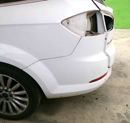 Foto 3ª: Paragolpes Trasero Ford Mondeo 2.0 TDCI RANHERA,2010-2015 [UFBA] (2011)