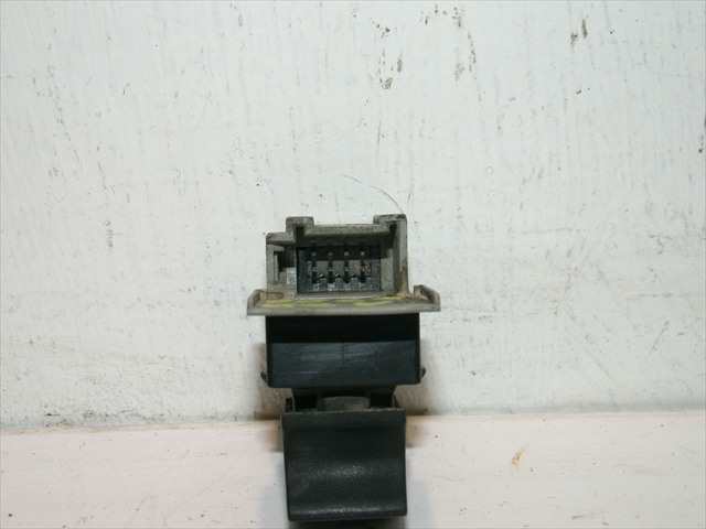 Foto 3ª: Botonera Elevalunas Audi A3 1.9 TDI 1996-2003 (2002)