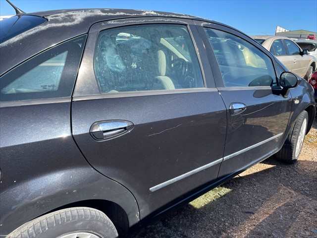 Foto 3ª: Puerta Trasera Derecha Fiat Linea 1.3 JTD 90cv [199A3000] (2007)