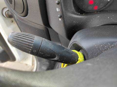 Foto 2ª: Mando Multifuncion Fiat Doblo 1.9 D 105CV 77KW 119) 223B1000 (2010)