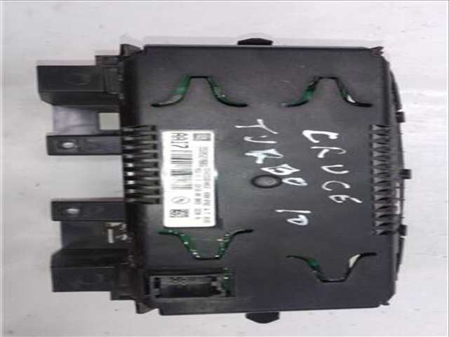 Foto 3ª: Pantalla Multifuncion Chevrolet Cruze 2.0 LS [2 0 LTR. - 92 KW DIESEL CAT] 125CV