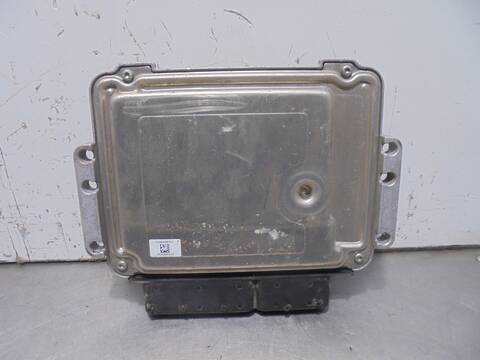 Foto 2ª: Centralita Motor ECU Hyundai i40 KLASS BLUE 116CV 85KW [D4FD] (2013)