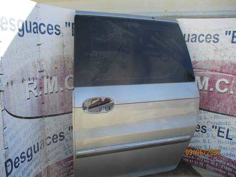 Foto 3ª: Puerta Lateral Corredera Izquierda Kia Carnival 2.9 CDRI EX 144CV 106KW [J3] (2006)