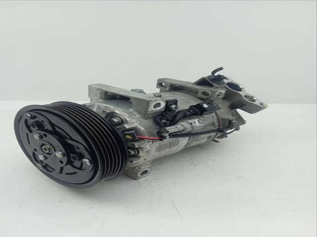 Foto 1ª: Compresor Aire Acondicionado Renault Clio DYNAMIQUE 90CV 66KW [K9K (608)] (2013)