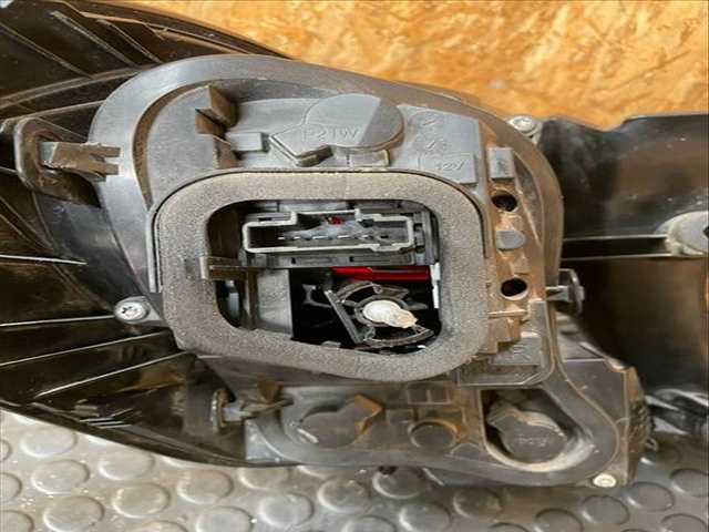 Foto 3ª: Piloto Trasero Derecho Citroen C4 BUSINESS 1 12V E 110CV (2010)