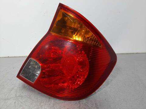 Foto 4ª: Piloto Trasero Derecho Hyundai Accent GL 5P 86CV 63KW [G 4EA] (2004)