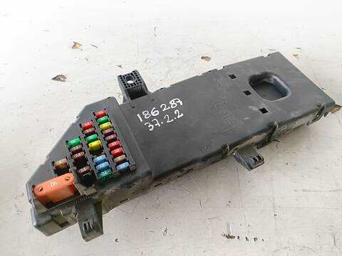Foto 3ª: Caja Reles Fusibles Saab 9-3 1.9 TID LINEAR 150CV SPORT HATCH