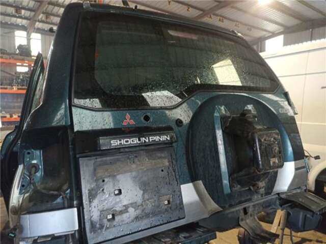 Portón Mitsubishi Montero 2.0 GDI (H67W. H77W)