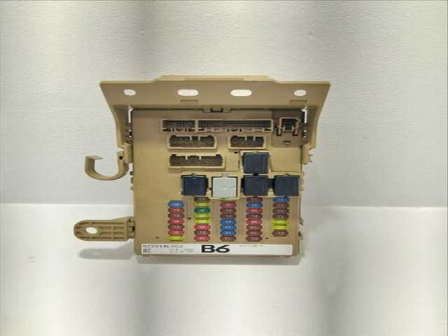 Caja Reles Fusibles Subaru Legacy 2.0 DIESEL CAT 150CV