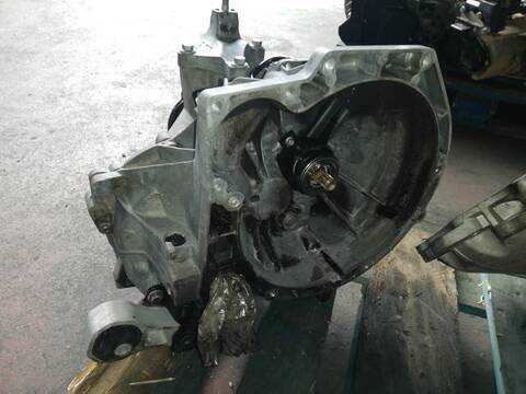 Foto 1ª: Caja Cambios Ford Fiesta HHJB (2007)