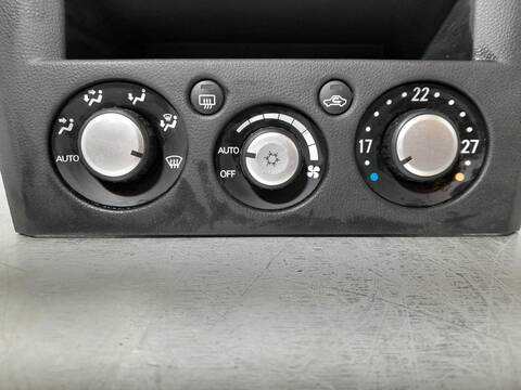 Foto 3ª: Mando Climatizador Mitsubishi Outlander 2.0 2WD 136CV 100KW [4G63] (2003)