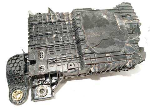 Foto 4ª: Deposito AdBlue Peugeot 3008 1.5 BLUEHDI 130 131CV 96KW [YHZ] (2019)