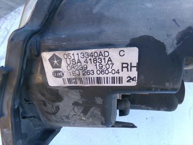 Foto 2ª: Faro Derecho Chrysler Grand Voyager 2.8 CRDI 2008-2015 [VM64C] (2009)