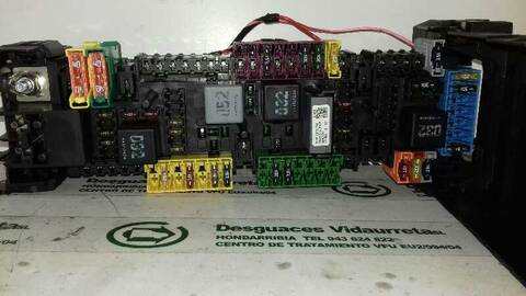 Foto 2ª: Caja Reles Fusibles Mercedes Vito 2.1 CDI CAT 163CV 120KW