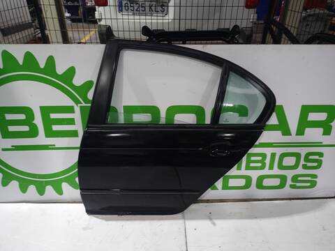 Puerta Trasera Izquierda Bmw Serie 3 315 320D BERLINA 136CV 100KW