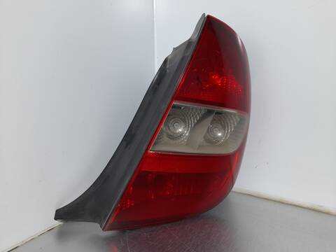 Foto 2ª: Piloto Trasero Derecho Citroen C5 2.0 HDI BERLINA 109CV 80KW [D-RHZ] (2004)