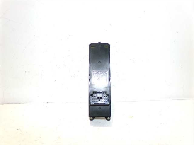 Foto 4ª: Botonera Elevalunas Mitsubishi ASX 1.8 D 2010-2012 [4N13] (2012)