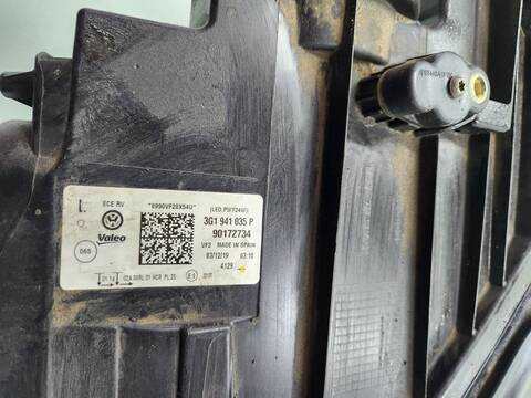 Foto 3ª: Faro Izquierdo Volkswagen Passat BUSINESS 150CV 110KW [DSRA] (2020)