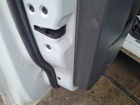 Cerradura Puerta Delantera Izquierda Ford Kuga TITANIUM S 4X2 140CV 103KW