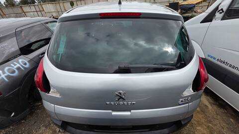 Foto 1ª: Portón Peugeot 3008 ALLURE 131CV 96KW (2016)