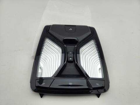 Foto 1ª: Luz Interior Bmw Serie 3 315 330D XDRIVE SPORT LINE 4P) BERLINA 265CV [B57D30A] (2022)