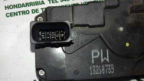 Foto 3ª: Cerradura Puerta Trasera Derecha Opel Zafira 1.9 CDTI 120CV 88KW [Z19DT] (2006)