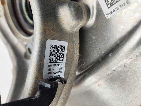 Foto 3ª: Mangueta Delantera Derecha Audi A4 35 TDI S LINE 4P) BERLINA 163CV 120KW [DTNA] (2024)