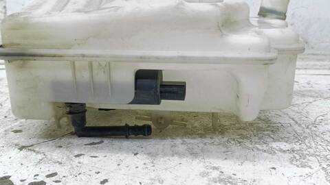 Foto 2ª: Deposito Limpiaparabrisas Volkswagen Golf 1.9 TDI 105CV 77KW [BLS] (2021)
