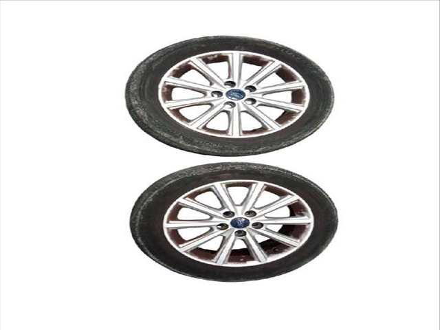 Foto 2ª: Juego LLantas Ford Focus 1.0 ECOBOOST (2010)