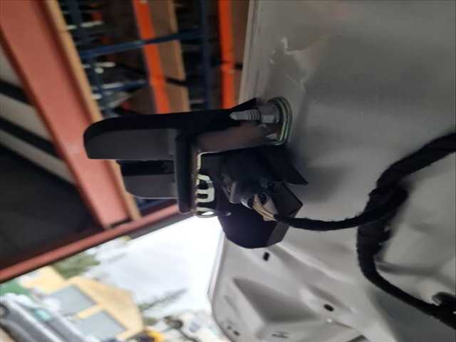 Cerradura Maletero Portón Volkswagen T-Cross BASIS 95CV 70KW