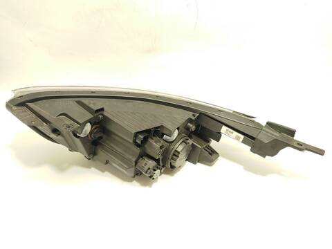 Foto 3ª: Faro Derecho Kia Stonic 1.0 T-GDI ECO-DYNAMICS 120CV 88KW [G3LF] (2024)