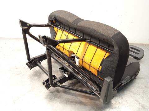 Foto 4ª: Asiento Delantero Derecho Fiat Ducato 130 MULTIJET 2 3 D 131CV 96KW FURGONETA [F1AGL411D] (2017)