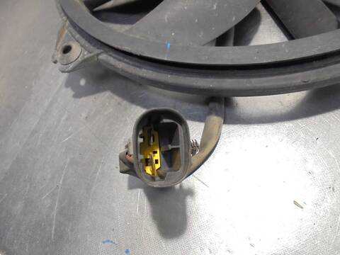 Foto 3ª: Electroventilador Citroen C4 COLLECTION BERLINA 109CV 80KW [9HY] (2005)